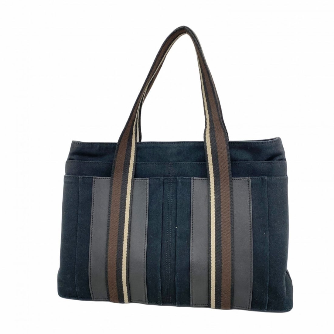 Hermes Troca Horizontal MM Canvas Tote Bag, Black, for Men and Women: --- Catalog ---Category: SizeSize (HxWxD): 29cm x 40cm x 8cm / 11.41'' x 15.74'' x 3.14''Category: DesignType: Tote bagColor: BlackGender: Men,WomenMaterial: Canvas Hardware Color: SilverCategory: Gen