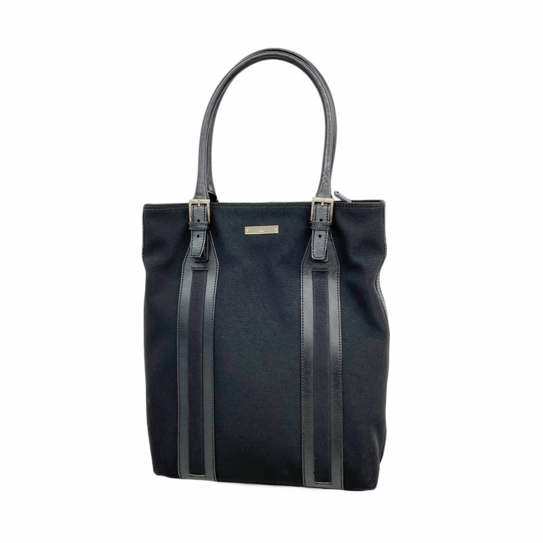 Gucci Tote Bag 019 0451 Nylon Black Women's: --- Catalog ---Category: SizeSize (HxWxD): 36cm x 28cm x 11cm / 14.17'' x 11.02'' x 4.33''Category: DesignType: Tote bagColor: BlackGender: WomenMaterial: Nylon Hardware Color: SilverCategory: General