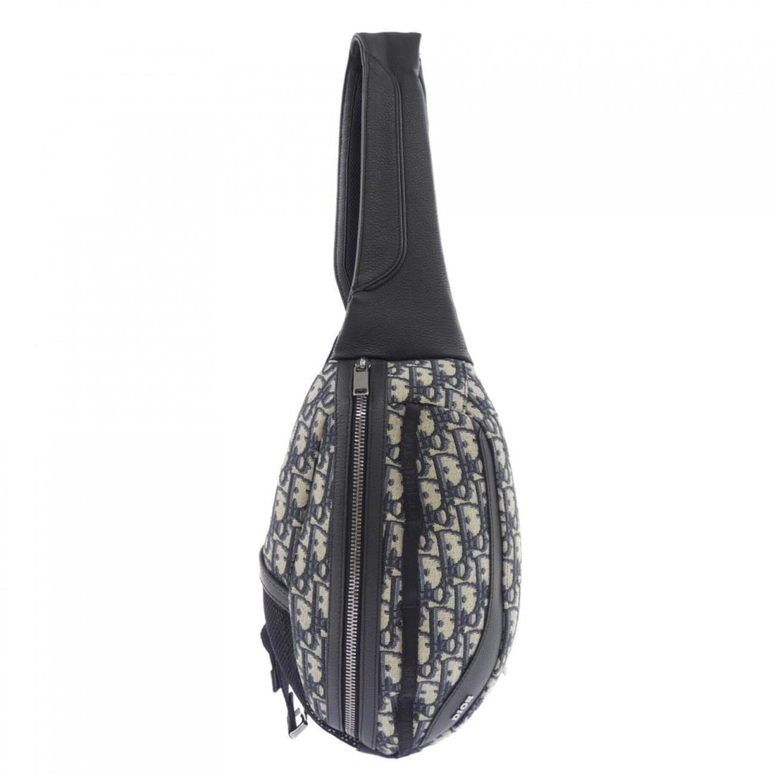 Christian Dior Dior handbag: --- Catalog ---Category: SizeSize (HxWxD): 19cm x 31.5cm x 6cm / 7.48'' x 12.4'' x 2.36''Category: DesignType: HandbagColor: Beige, Black, NavyGender: MenCategory: GeneralBrand: Christian Dior---
