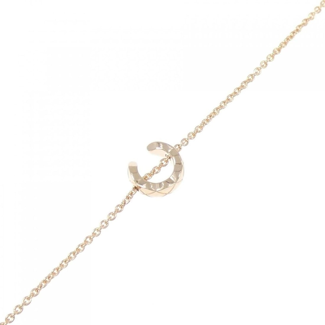 Chanel Coco Crush Bracelet: --- Catalog ---Category: SizeLength: 15cm - 17cm / 5.9'' - 6.69''Category: DesignType: Charm braceletGender: WomenMaterial: Pink gold (18K)Category: GeneralBrand: Chanel--- Item List ---Section: Condi