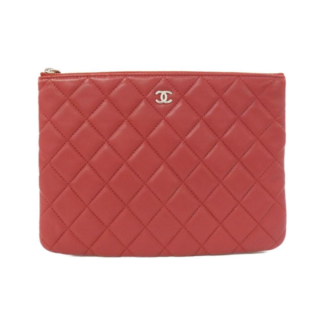 Chanel Timeless Classic Line 69252 Handbag Pouch: --- Catalog ---Category: SizeSize (HxWxD): 17cm x 23cm / 6.69'' x 9.05''Category: DesignType: PouchColor: Red colorGender: WomenMaterial: Leather Leather/Fur Type: Lamb leatherCategory: GeneralBrand: