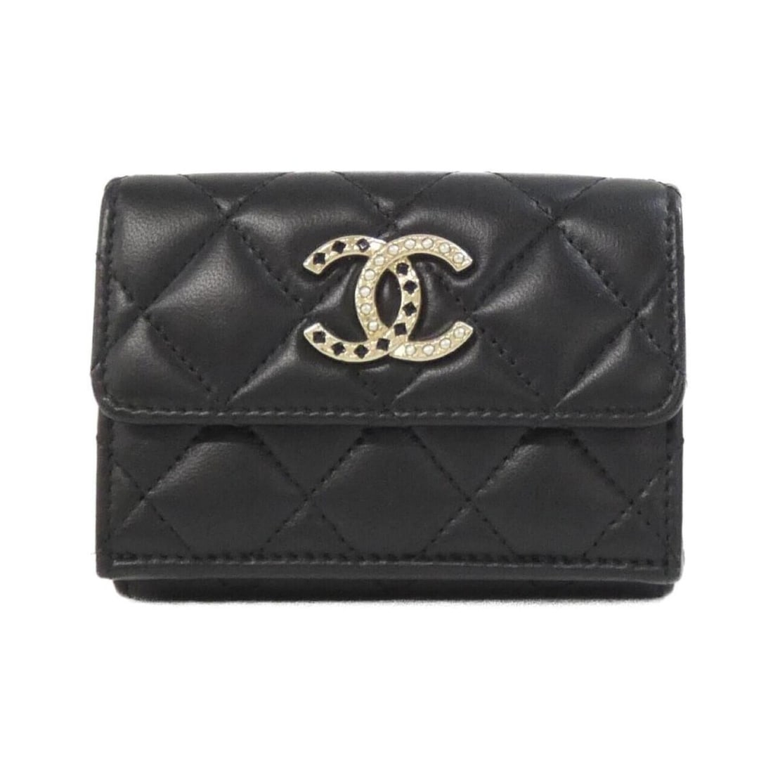 Chanel AP4035 wallet: --- Catalog ---Category: SizeSize (HxWxD): 7.5cm x 10.5cm x 3.5cm / 2.95'' x 4.13'' x 1.37''Category: DesignType: Long wallet (tri-fold)Color: BlackGender: WomenMaterial: Leather Leather/Fur Type: