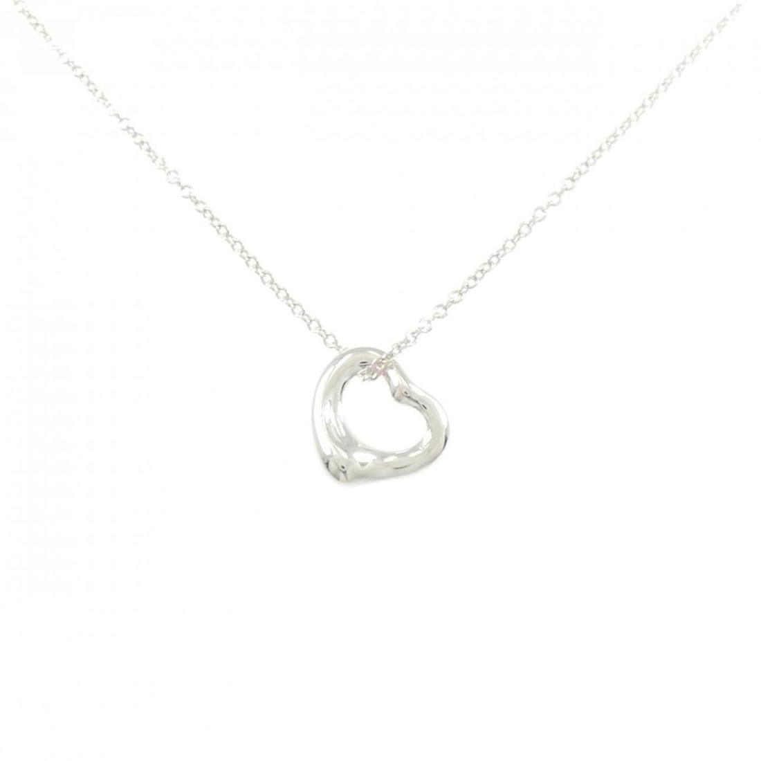 Tiffany Open Heart Necklace: --- Catalog ---Category: SizePendant Size: 11.1mm x 10.7mm / 0.43'' x 0.42''Neck Circumference: 41 cm / 16.14''Category: DesignGender: WomenMaterial: Silver 925Pendant Type: PendantNecklace Type: