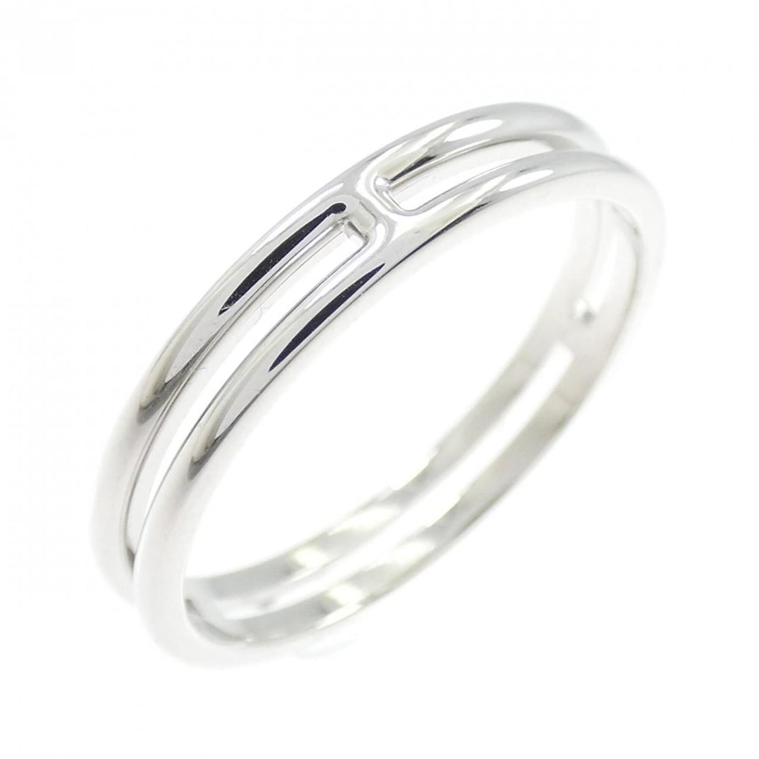 Hermes Ariane Ring: --- Catalog ---Category: SizeWidth: 3.3mm / 0.13''Weight: 2.9g / 0.1oz.JP Size: 16US Size: 8Category: DesignType: Band ringGender: WomenMaterial: White gold (18K)Category: GeneralBrand: Hermes---