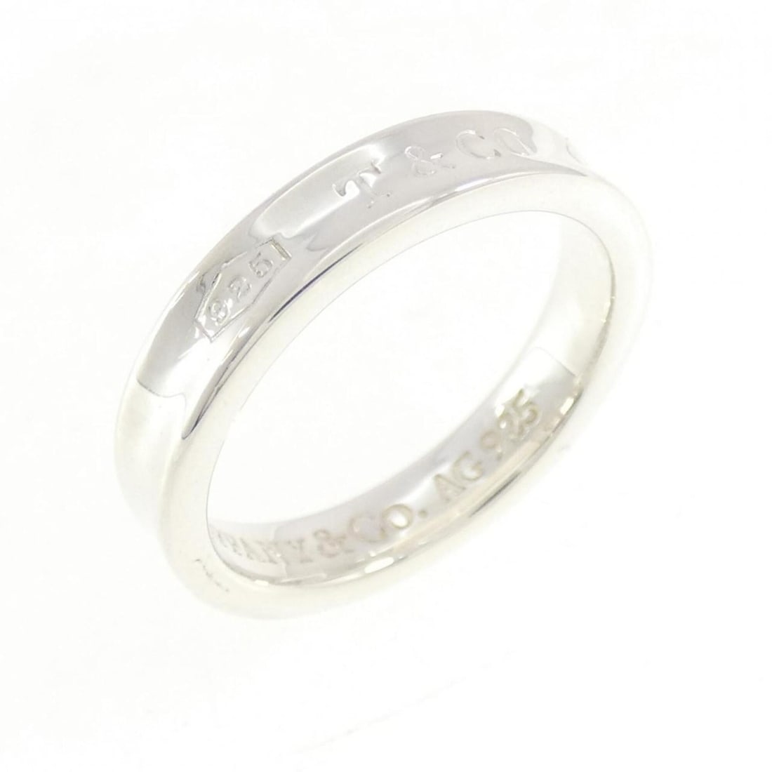 Tiffany & Co. 1837 Narrow Ring: --- Catalog ---Category: SizeJP Size: 10US Size: 5.5Category: DesignType: Band ringGender: WomenMaterial: Silver 925Category: GeneralBrand: Tiffany--- Item List ---Section: ConditionRanking: Rank A