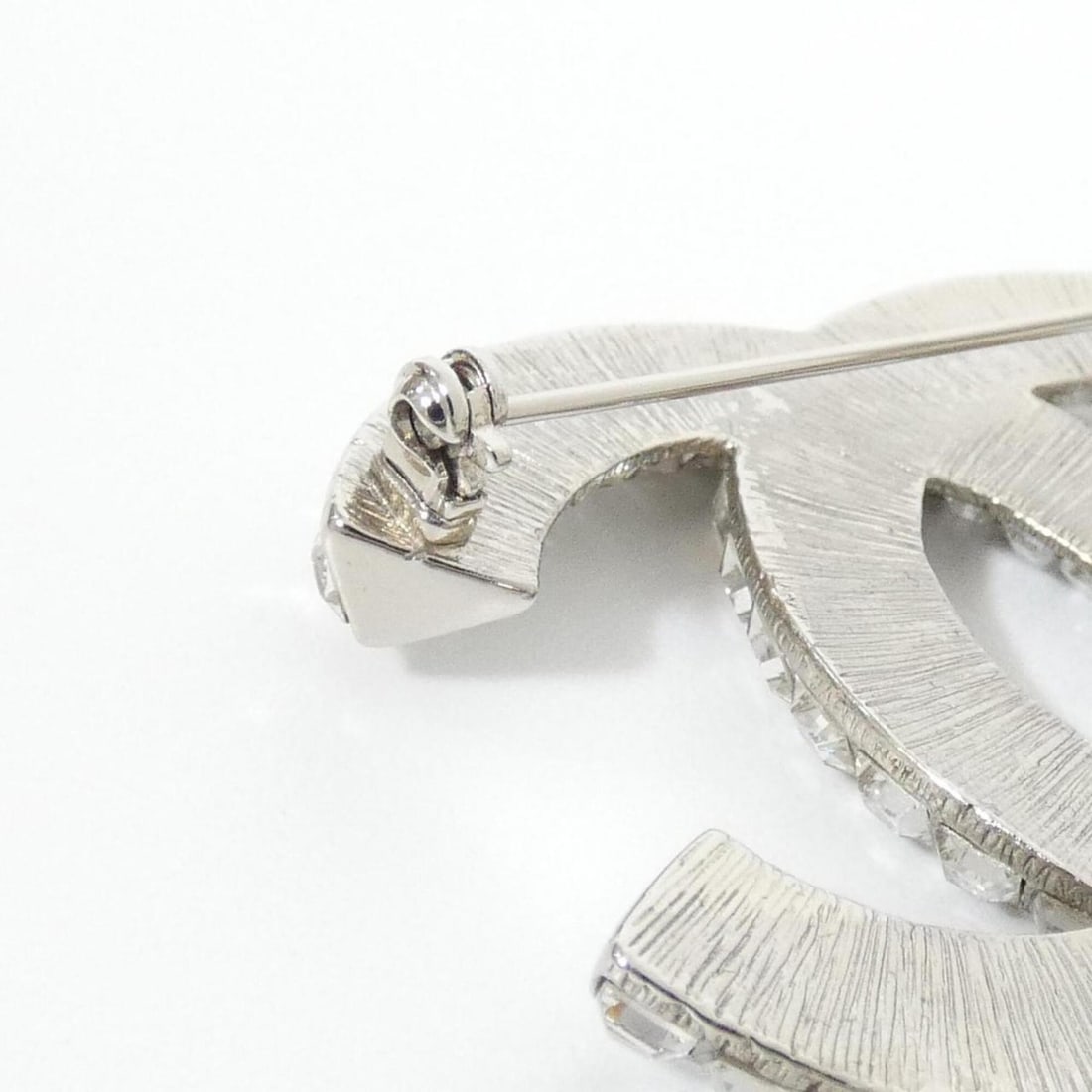 Chanel 63085 Brooch - 3