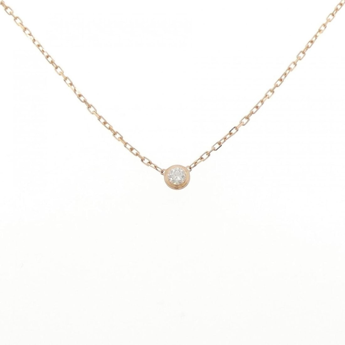 Cartier Damour Small Necklace: --- Catalog ---Category: SizePendant Size: 4.6mm x 4.6mm / 0.18'' x 0.18''Neck Circumference: 38 cm - 41 cm / 14.96'' - 16.14''Category: DesignColor: Pink goldStone: DiamondGender: WomenMaterial: