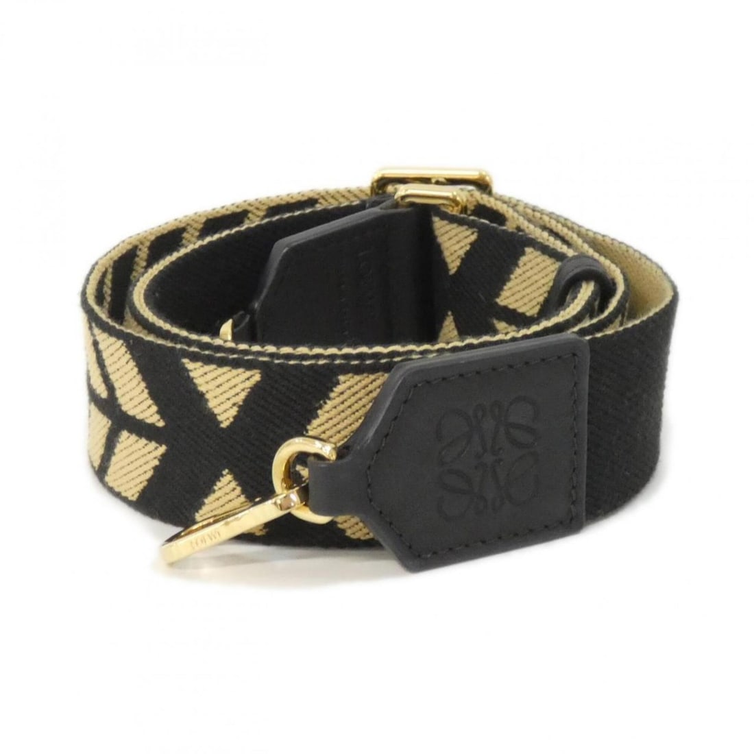 Loewe C073T87X22 Strap: --- Catalog ---Category: SizeHandle/Strap Length: 128cm / 50.39''Category: DesignType: StrapColor: BlackGender: Women,MenMaterial: Canvas, LeatherCategory: GeneralBrand: Loewe--- Item List
