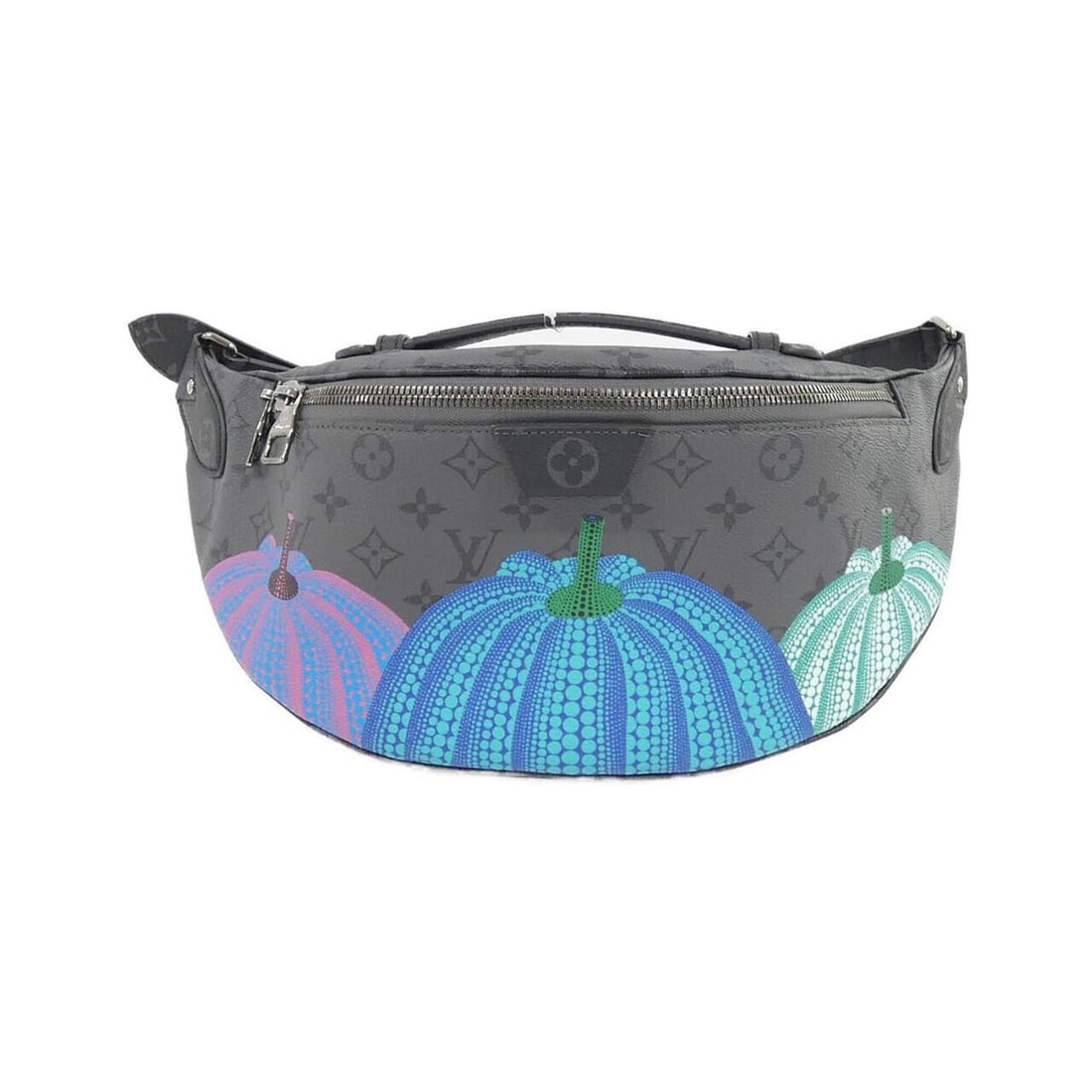 Louis Vuitton Monogram Eclipse Reverse (LV X YK) Maxi Bum Bag M46436 Shoulder: --- Catalog ---Category: SizeWeight: 550g / 1.21lb.Size (HxWxD): 24cm x 44cm x 7cm / 9.44'' x 17.32'' x 2.75''Strap Length: 63cm - 87cm / 24.8'' - 34.25''Handle Length: 15.5cm / 6.1''Category: