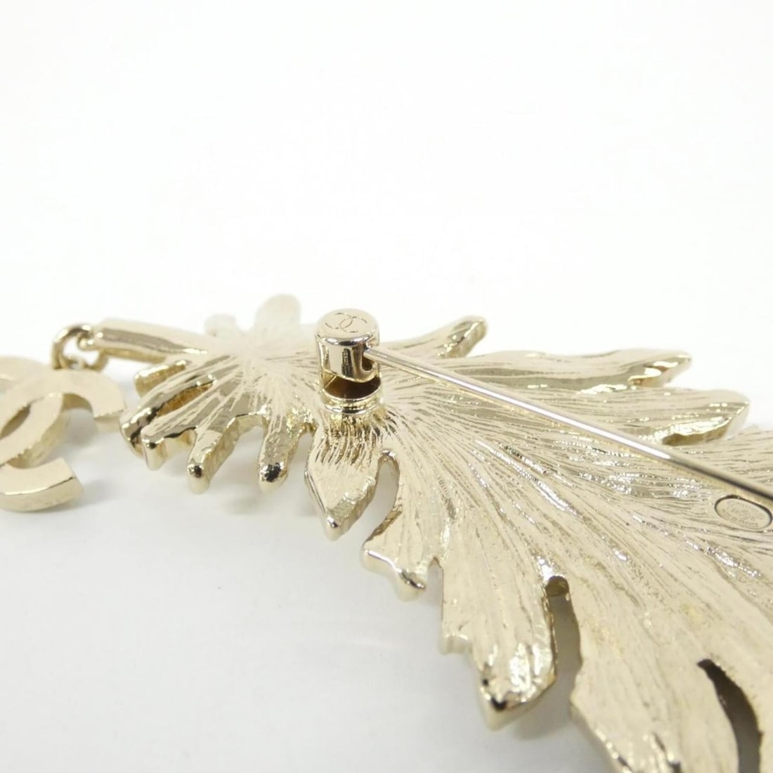 Chanel ABF709 Brooch - 3