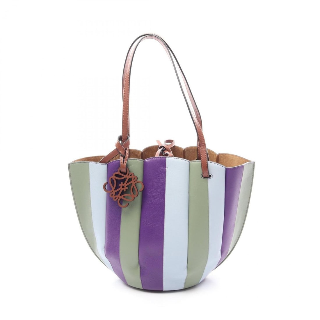 Loewe Shell Small Tote Bag Handbag Leather Women's Green Multicolor: --- Catalog ---Category: SizeSize (HxWxD): 26cm x 17cm x 13cm / 10.23'' x 6.69'' x 5.11''Category: DesignType: Handbag, Tote bagColor: Green, Multi-colorGender: WomenMaterial: Leather Category: