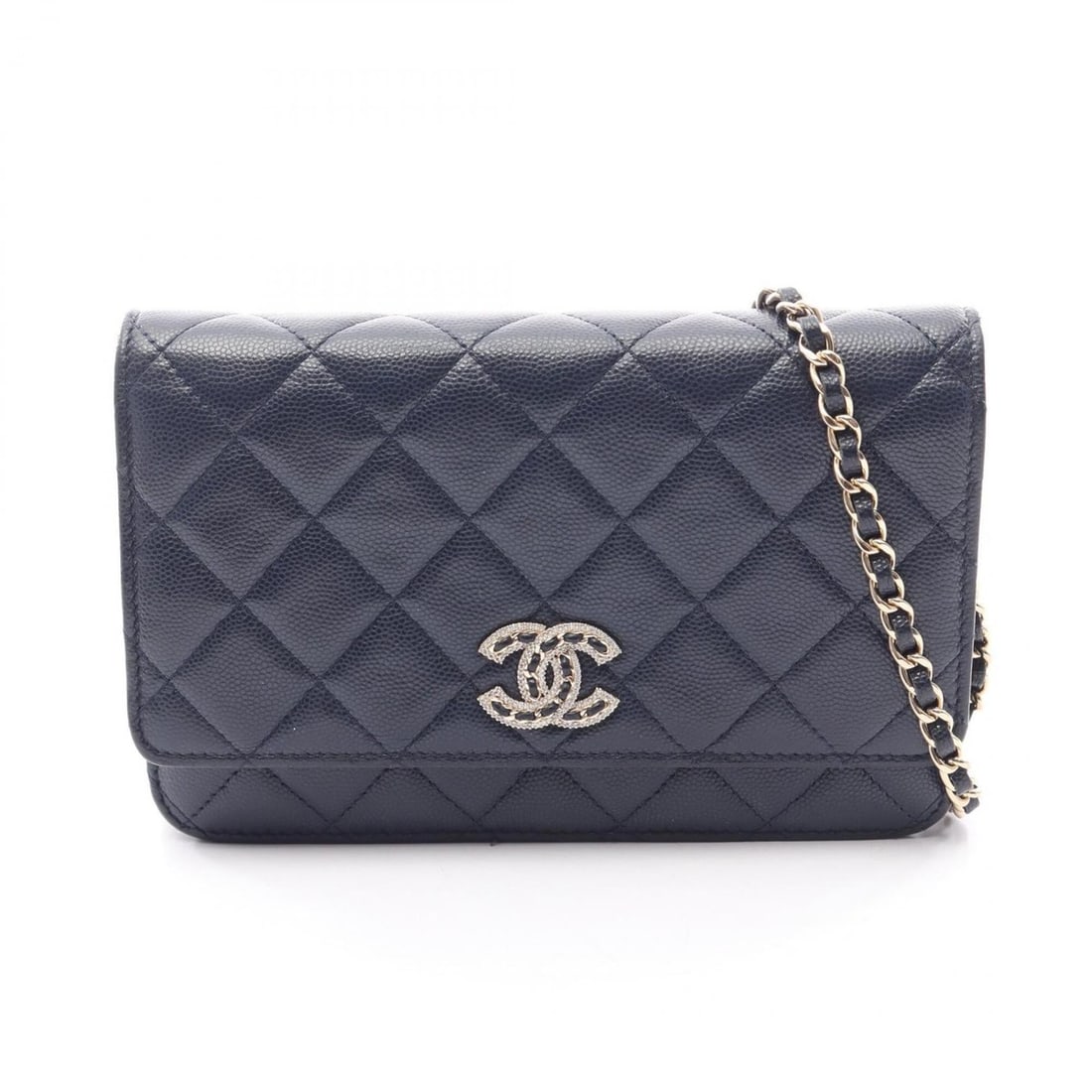 Chanel CHANEL19 Shoulder Bag Handbag Calfskin Leather Women's Navy AP3516: --- Catalog ---Category: SizeSize (HxWxD): 13cm x 19cm x 4cm / 5.11'' x 7.48'' x 1.57''Category: DesignType: Handbag, Shoulder bagColor: NavyGender: WomenMaterial: Leather Leather/Fur Type: CalfskinCa