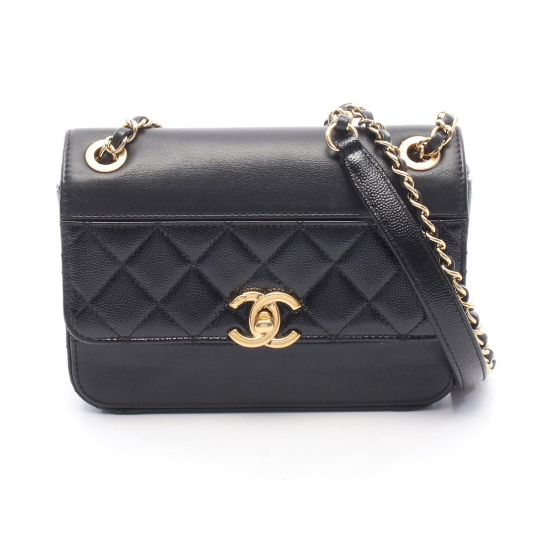 Chanel Matelassé Mini Shoulder Bag/Handbag, Leather, Calfskin (Cowhide), Women's, Black: --- Catalog ---Category: SizeSize (HxWxD): 14cm x 18.5cm x 5.5cm / 5.51'' x 7.28'' x 2.16''Category: DesignType: Handbag, Shoulder bagColor: BlackGender: WomenMaterial: Leather Hardware Color: GoldLea