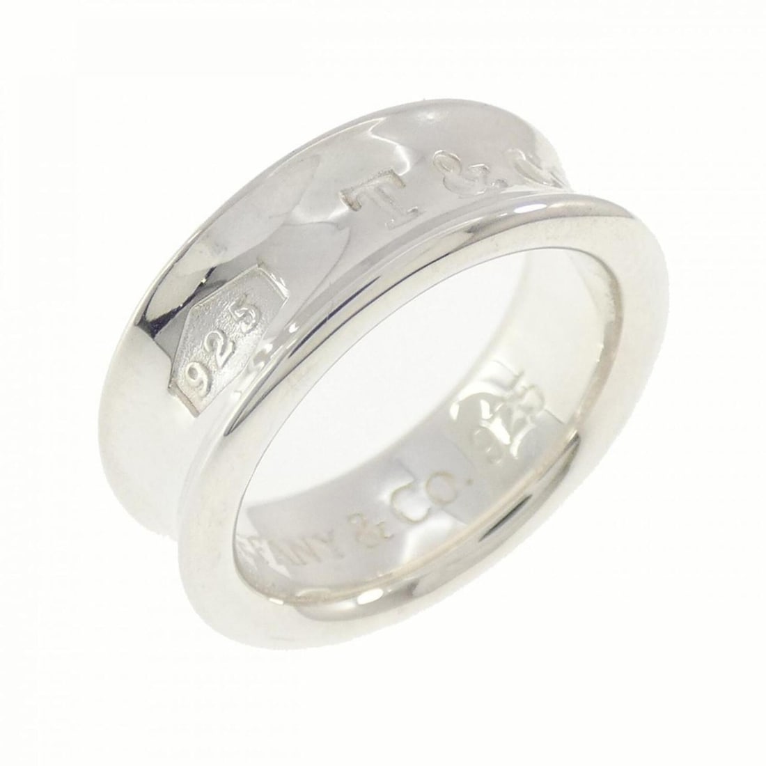 Tiffany 1837 Ring: --- Catalog ---Category: SizeWidth: 6.8mm / 0.27''Weight: 6.7g / 0.23oz.JP Size: 9US Size: 5Category: DesignType: Band ringGender: WomenMaterial: Silver 925Category: GeneralLine: 1837Brand: