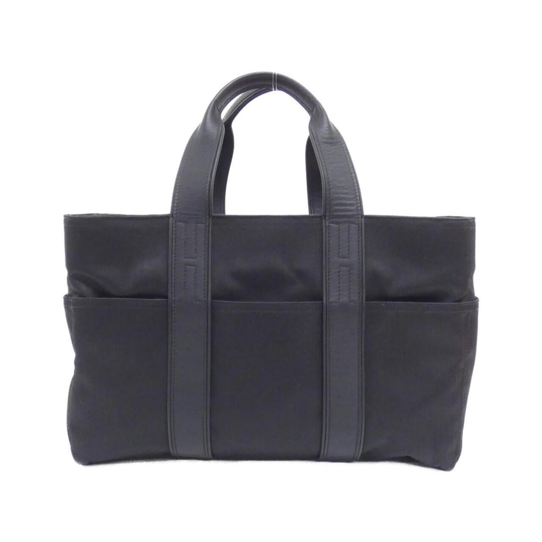 Hermes Acapulco MM 047611CK Handbag: --- Catalog ---Category: SizeWeight: 790g / 1.74lb.Size (HxWxD): 25cm x 37cm x 17cm / 9.84'' x 14.56'' x 6.69''Handle Length: 39cm / 15.35''Category: DesignType: HandbagColor: BlackGender:
