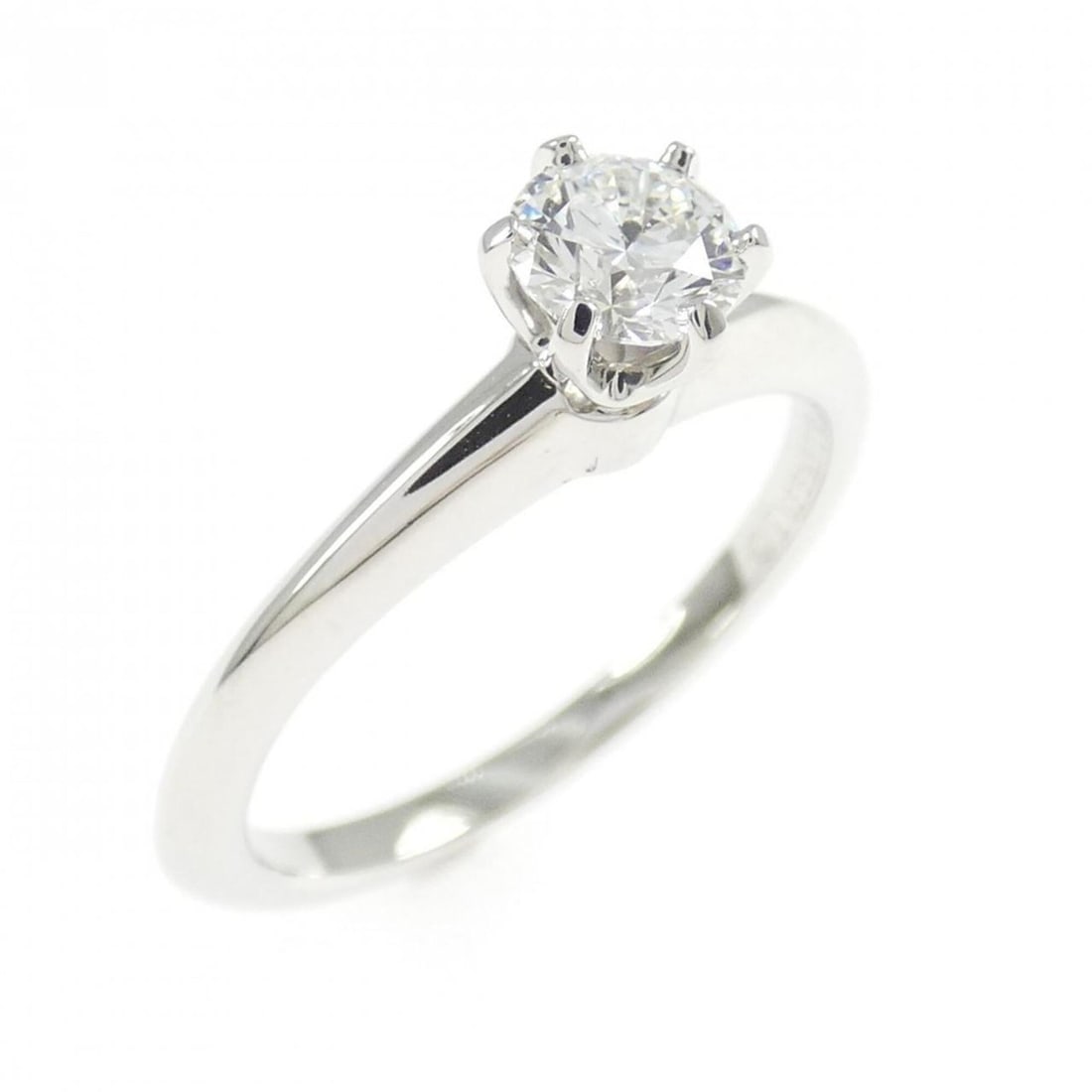 Tiffany Classic Solitaire Ring 0.39CT F VVS1 3EXT: --- Catalog ---Category: SizeJP Size: 11.5US Size: 6Category: DesignType: Band ringStone: DiamondGender: WomenMaterial: Platinum 950Category: GeneralBrand: Tiffany--- Item List ---Section: