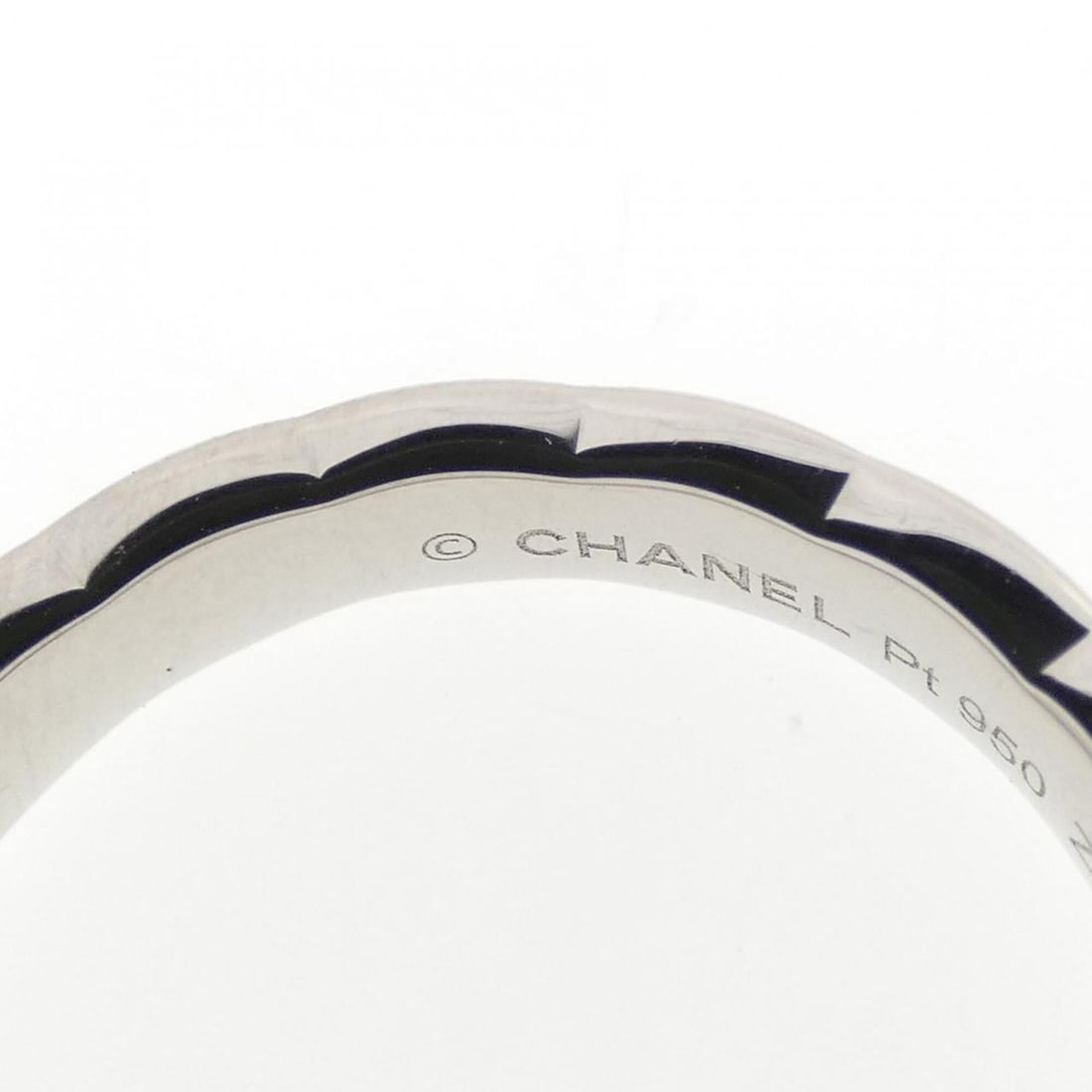 Chanel Coco Crush Medium Ring - 4