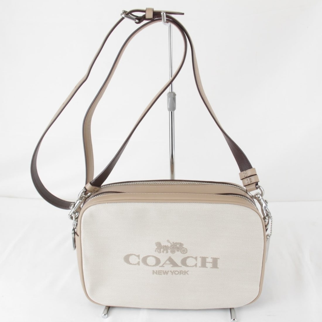 COACH 6519 Shoulder Bag, Canvas/Leather, Beige, Women's: --- Catalog ---Category: SizeStrap Drop: 62cm / 24.4''Size (HxWxD): 62cm x 24cm x 9cm / 24.4'' x 9.44'' x 3.54''Strap Length: 136cm / 53.54''Category: DesignType: Shoulder bagColor: BeigeGender: Women