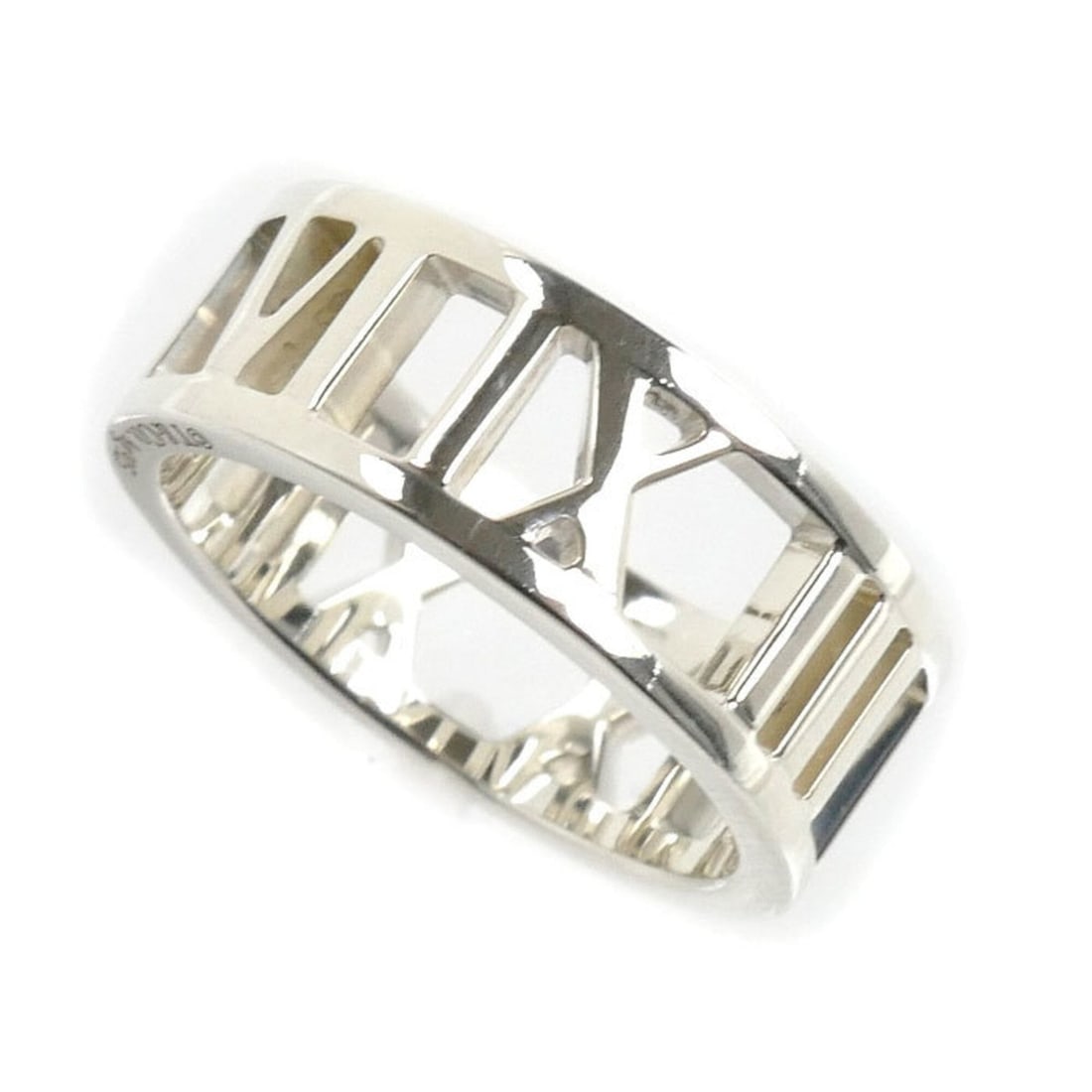 TIFFANY&Co. Tiffany & Co. Sterling Silver 925 Atlas Open Ring (3.4g) Women's: --- Catalog ---Category: SizeUS Size: 4Brand Size: 47Category: DesignType: Band ringGender: WomenMaterial: Silver 925Category: GeneralBrand: TiffanyCountry of Origin: USA--- Item List ---Section: Cond