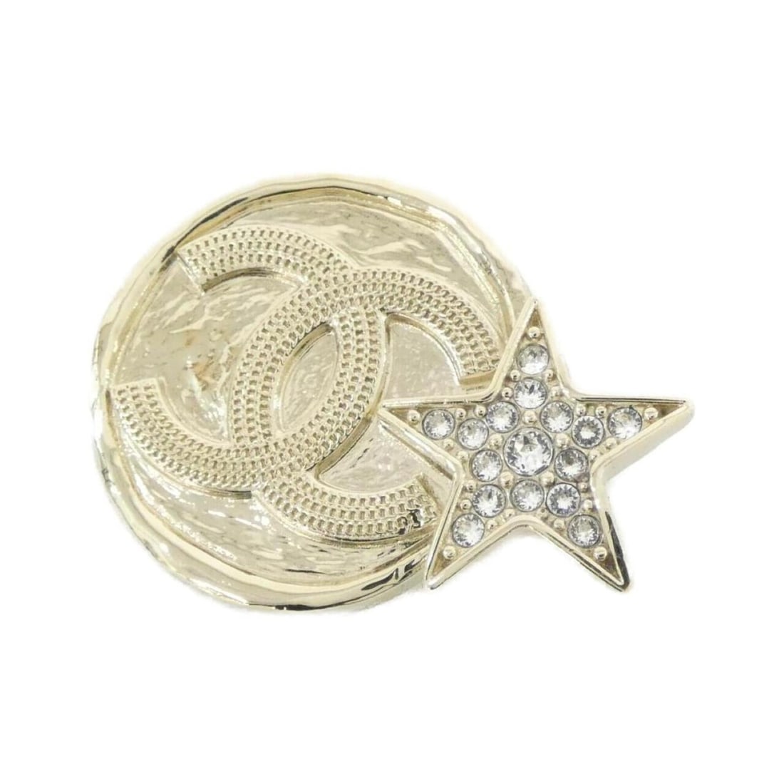 Chanel ABB504 Brooch: --- Catalog ---Category: SizeSize (HxWxD): 3cm x 4cm / 1.18'' x 1.57''Category: DesignType: BroochColor: GoldStone: CrystalGender: WomenCategory: GeneralBrand: Chanel--- Item List ---Section: Conditio