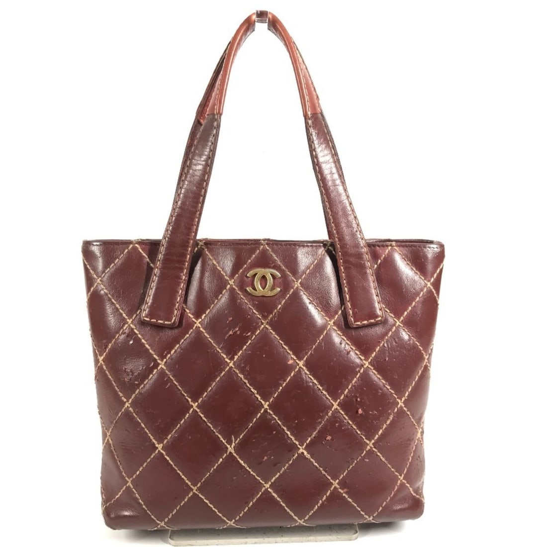 CHANEL Matelassé Quilted Wild Stitch CC Coco Mark Logo Handbag Tote Bag Leather Men's Women's Wine: --- Catalog ---Category: SizeSize (HxWxD): 21.5cm x 23.5cm x 7cm / 8.46'' x 9.25'' x 2.75''Category: DesignType: Handbag, Tote bagColor: Red color, WineGender: Men,WomenMaterial: Leather Category: Gen