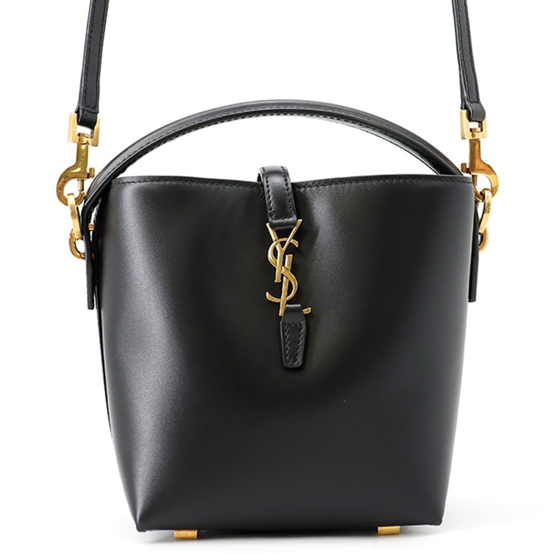 Yves Saint Laurent Saint Laurent Paris Handbag LE 37 Mini Bucket Bag Calf Leather 765870 SAINT: --- Catalog ---Category: SizeSize (HxWxD): 15cm x 13cm x 8cm / 5.9'' x 5.11'' x 3.14''Category: DesignType: HandbagColor: BlackGender: WomenMaterial: Leather Hardware Color: GoldCategory: GeneralBrand