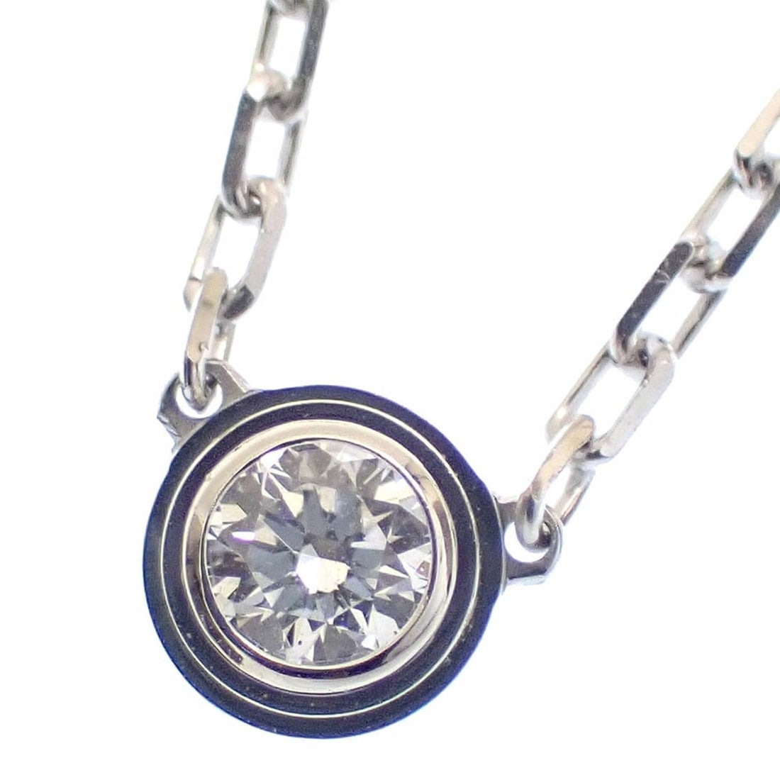 Cartier Damour Necklace, Small, Women's, Diamond, 18K White Gold, 3.0g, 750 CRB7215900: --- Catalog ---Category: SizePendant Size: 4.5mm x 6mm / 0.17'' x 0.23''Neck Circumference: 37.5 cm - 42 cm / 14.76'' - 16.53''Category: DesignColor: White goldGender: WomenMaterial: White gold (18K)N