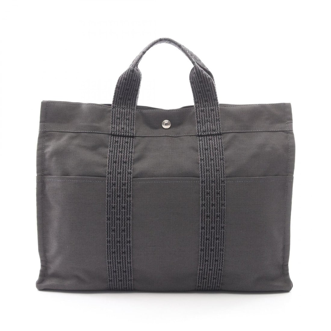 Hermes Herline MM Tote Bag/Handbag, Canvas/Nylon Canvas, Men's/Women's, Gray: --- Catalog ---Category: SizeSize (HxWxD): 32cm x 42cm x 11cm / 12.59'' x 16.53'' x 4.33''Category: DesignType: Handbag, Tote bagColor: GrayGender: Men,WomenMaterial: Canvas , Nylon canvas Hardware Co