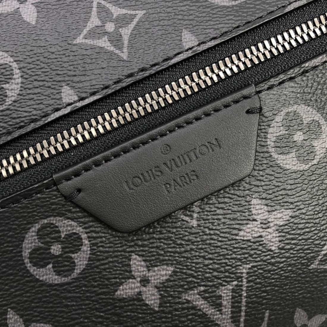Louis Vuitton Monogram Eclipse Discovery Backpack PM M22558 (Rucksack) - 6