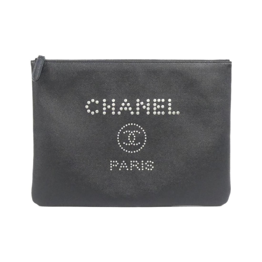 Chanel Deauville Line 80802 Handbag Pouch: --- Catalog ---Category: SizeSize (HxWxD): 20cm x 27cm x 1.5cm / 7.87'' x 10.62'' x 0.59''Category: DesignType: Handbag, PouchColor: BlackGender: Men,WomenMaterial: Grained Calfskin Hardware Color: