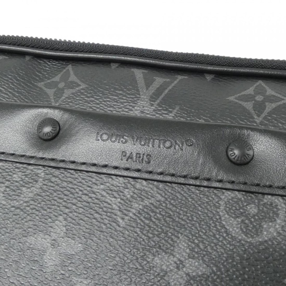 Louis Vuitton Monogram Eclipse Alpha Messenger M46955 Shoulder Bag - 4