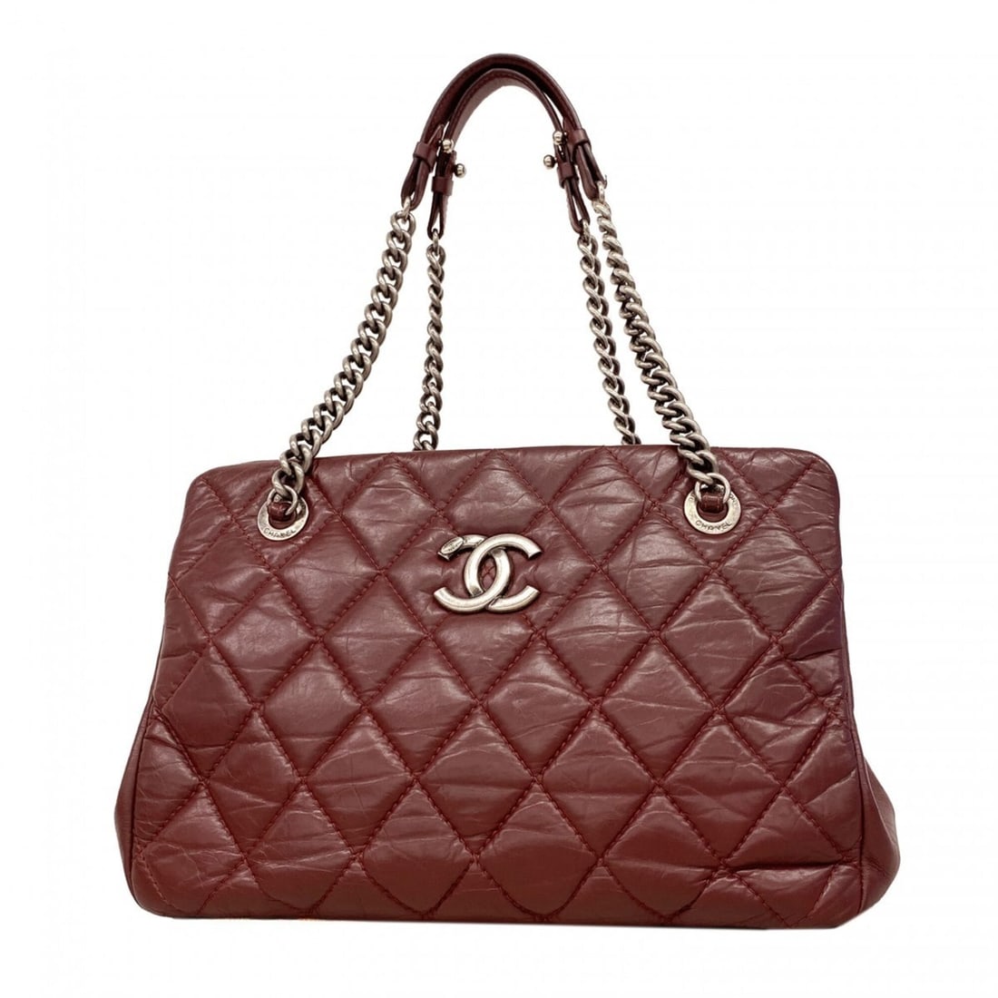 Chanel Matelassé Leather Chain Tote Bag, Bordeaux, for Women: --- Catalog ---Category: SizeSize (HxWxD): 22cm x 31.5cm x 11.5cm / 8.66'' x 12.4'' x 4.52''Category: DesignType: Tote bagColor: BordeauxGender: WomenMaterial: Leather Hardware Color: SilverCategory: 