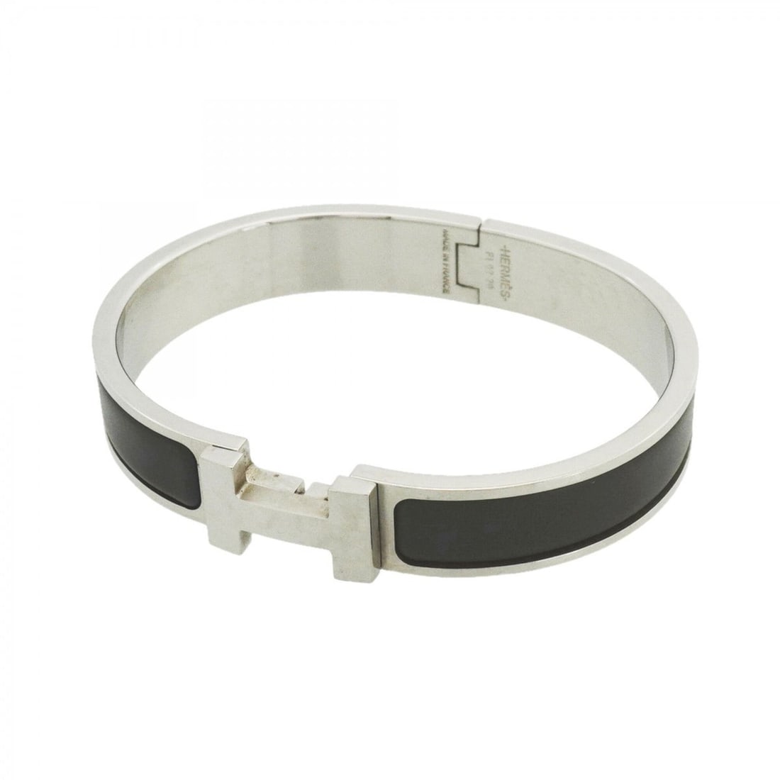 Hermes Bangle Clic Clac PM Metal Silver Grey Men's Women's: --- Catalog ---Category: SizeLength: 18cm / 7.08''Category: DesignType: BangleColor: Gray, SilverGender: Men,WomenMaterial: MetalCategory: GeneralBrand: Hermes--- Item List ---Section: ConditionRankin