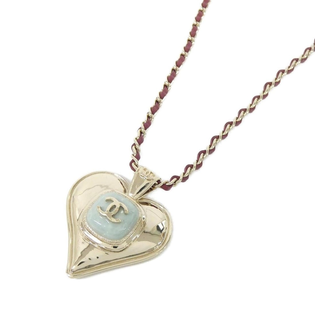 Chanel AB7090 Necklace: --- Catalog ---Category: SizePendant Size: 48mm x 40mm / 1.88'' x 1.57''Neck Circumference: 60 cm - 67 cm / 23.62'' - 26.37''Category: DesignColor: Bordeaux, Gold, Light blueGender: WomenMaterial: