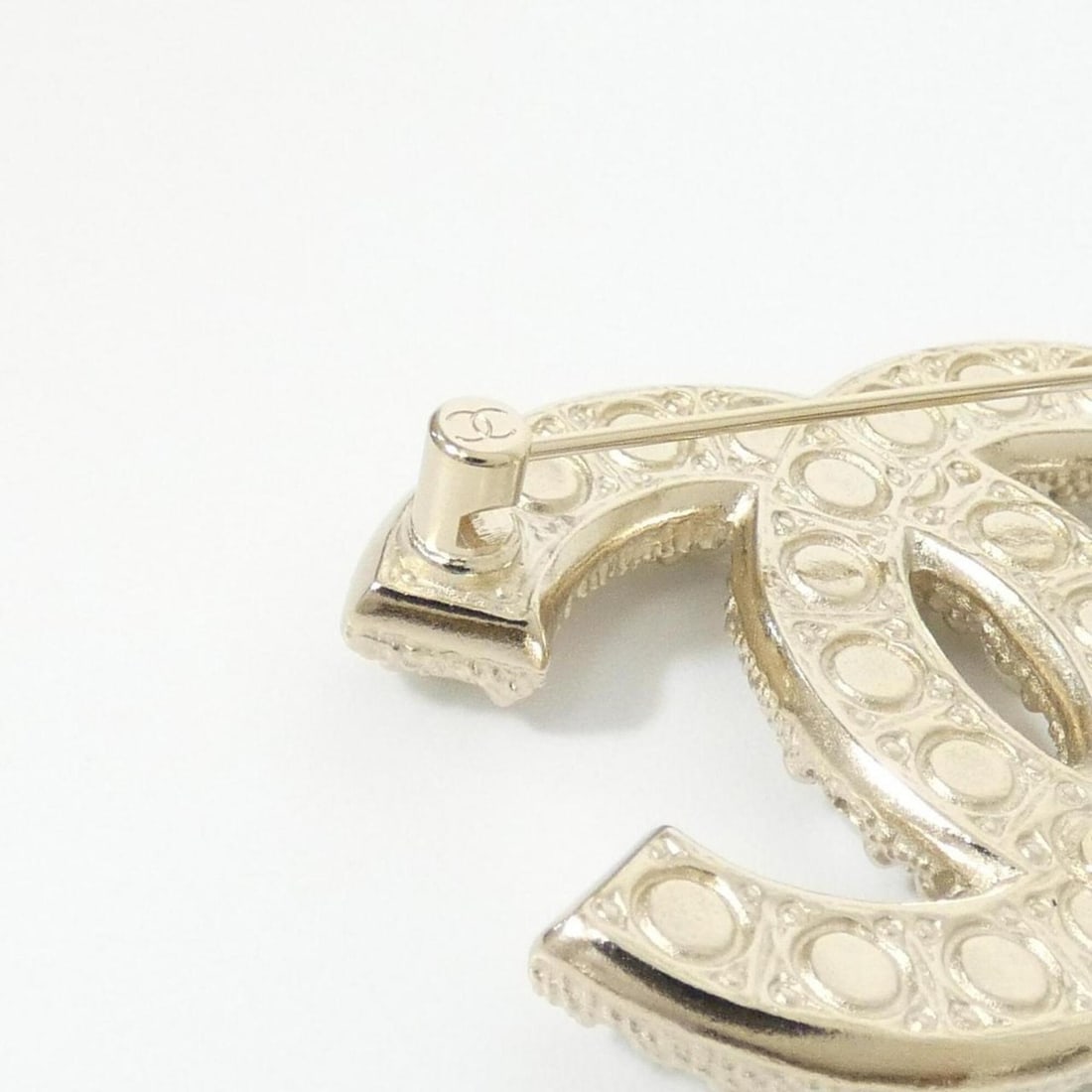 Chanel 64762 Brooch - 3