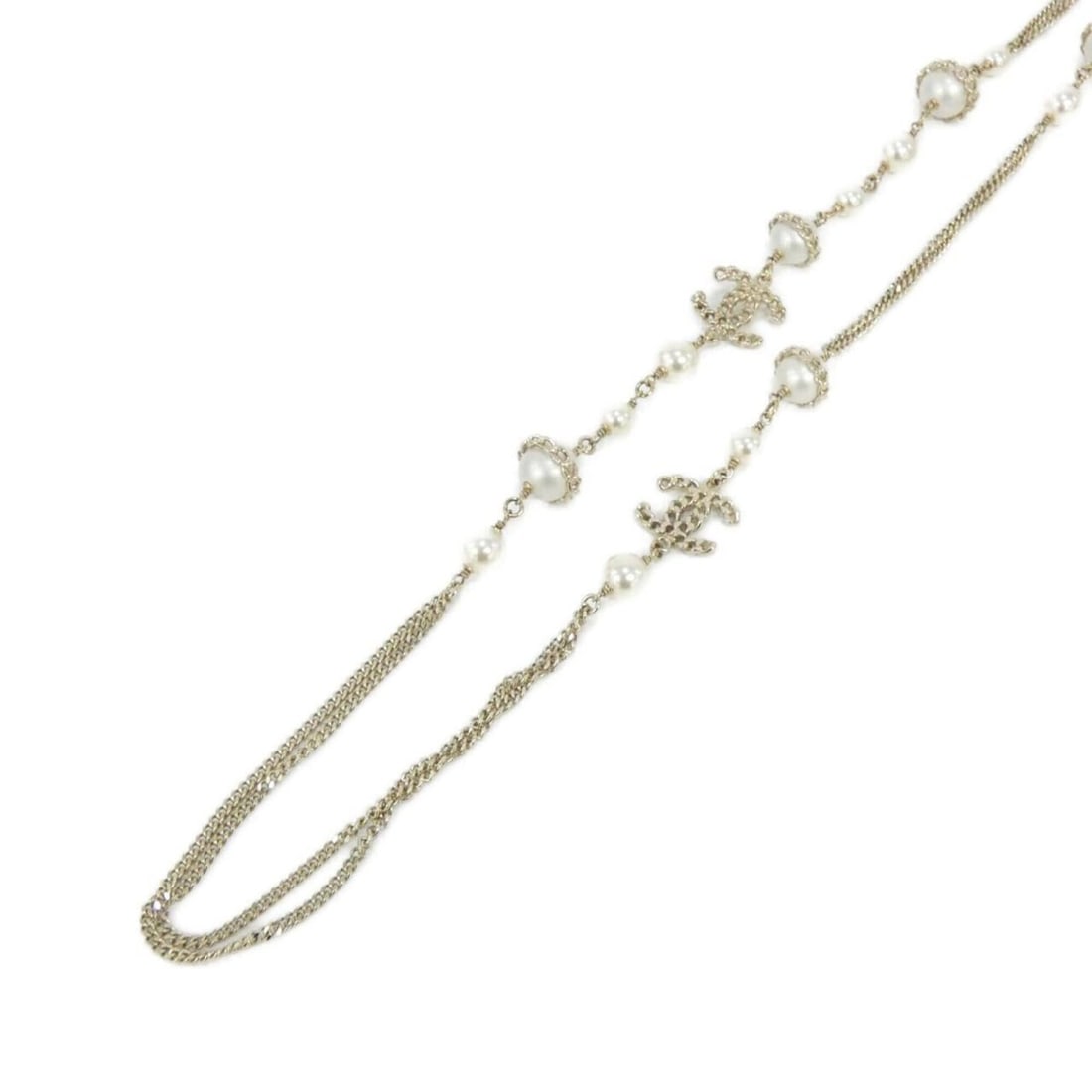 Chanel 96208 Necklace: --- Catalog ---Category: SizeNeck Circumference: 107 cm - 114 cm / 42.12'' - 44.88''Category: DesignColor: Gold, WhiteGender: WomenNecklace Type: NecklaceCategory: GeneralMPN: 96208Brand: Chanel---