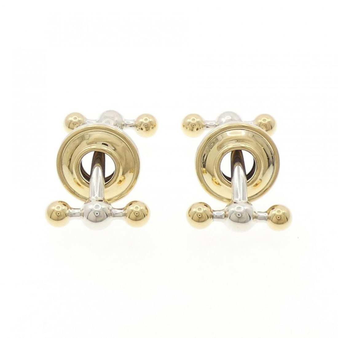 Tiffany & Co. 925 750YG Cufflinks: --- Catalog ---Category: SizeSize (HxWxD): 15.70mm x 19.00mm / 0.62'' x 0.75''Category: DesignType: CufflinksGender: WomenMaterial: Silver 925, Yellow gold (18K)Category: GeneralBrand: Tiffany---