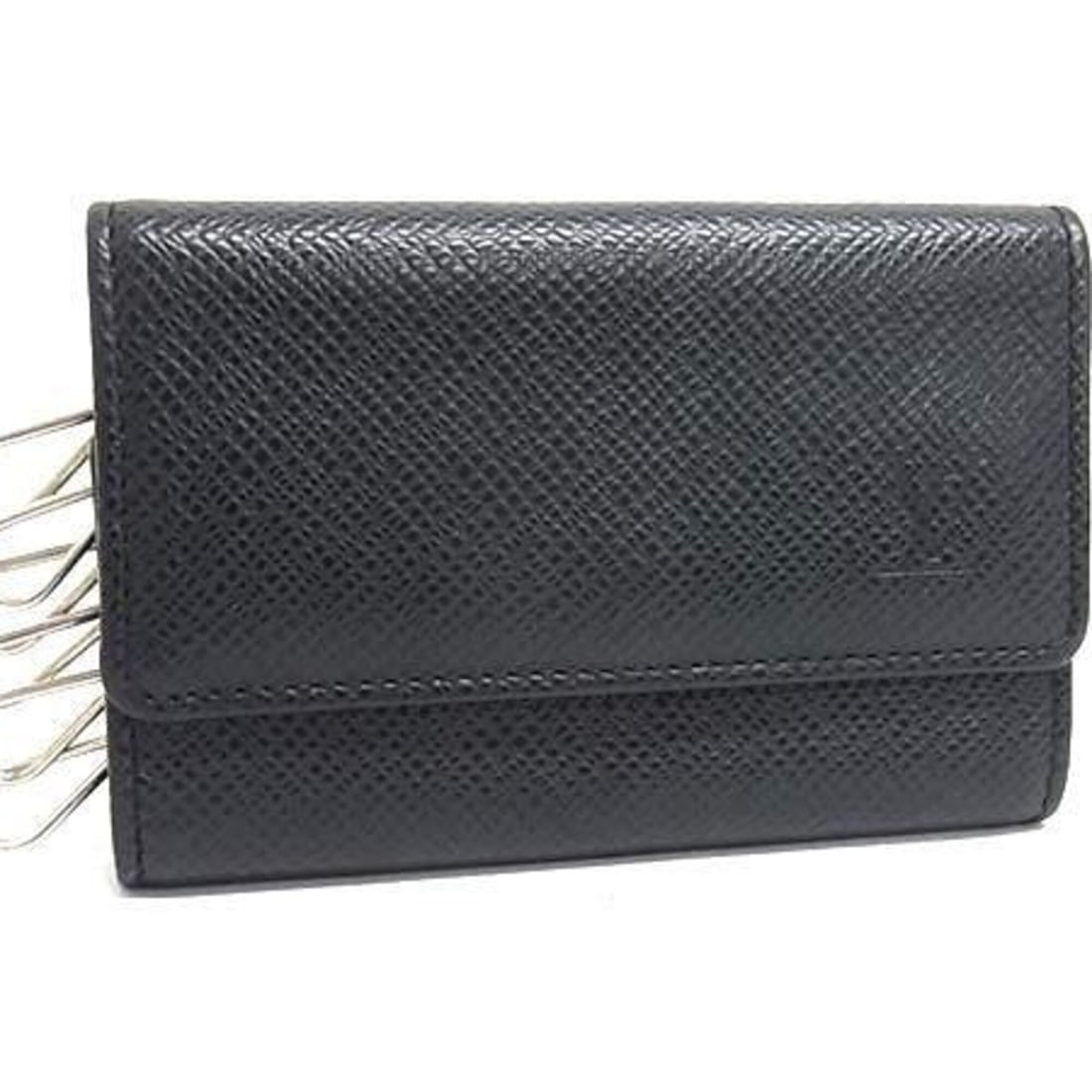 LOUIS VUITTON Louis Vuitton Key Case Multicles 6 M30532 Ardoise Taiga Men's 6-Key: --- Catalog ---Category: DesignType: KeycaseColor: Ardoise, BlackGender: MenMaterial: Taiga leather Category: GeneralMPN: M30532Brand: Louis VuittonCountry of Origin: SpainCategory: Physical Propertie