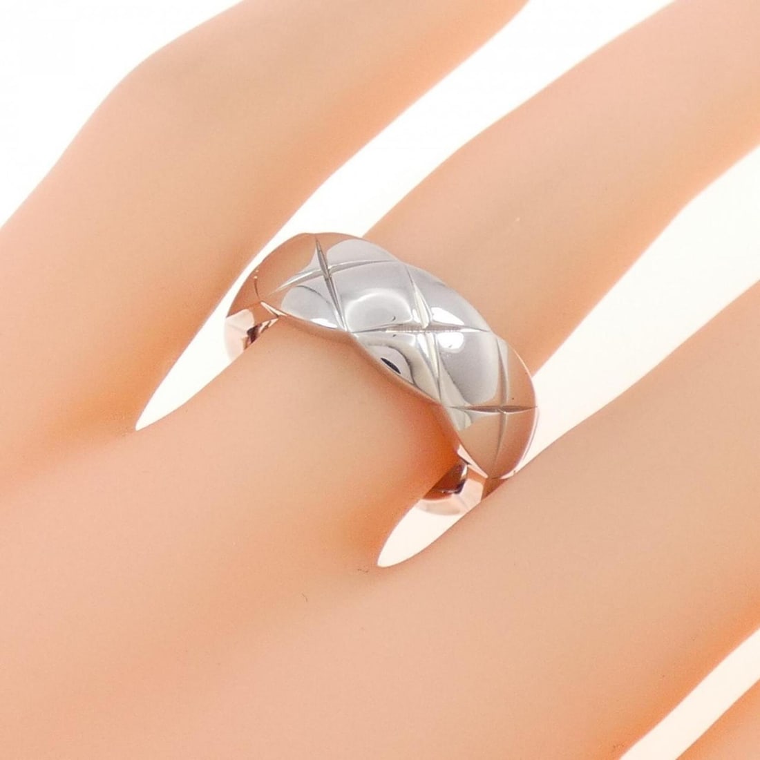 Chanel Coco Crush Medium Ring - 4