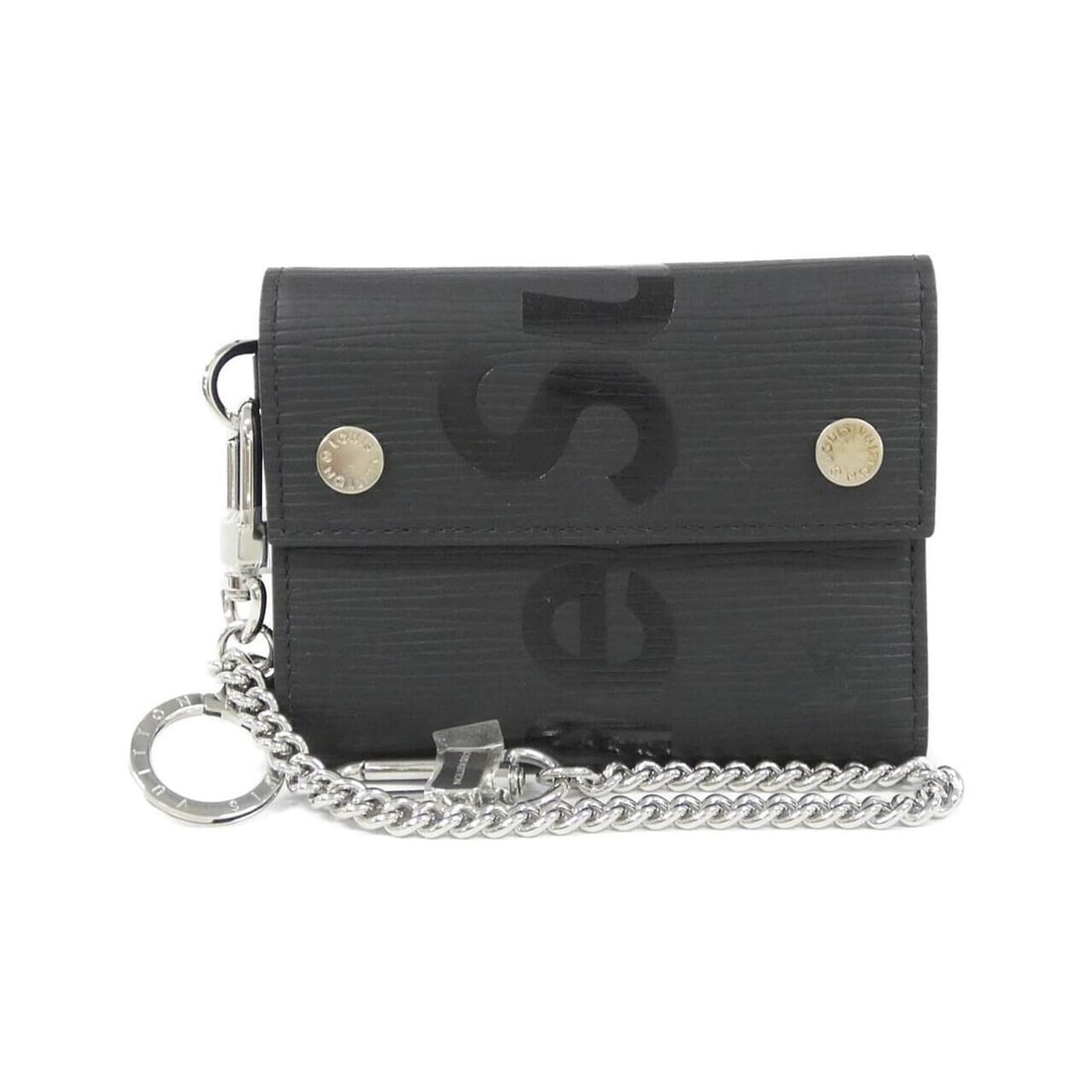 Louis Vuitton Epi (Supreme) Chain Wallet M67711: --- Catalog ---Category: SizeSize (HxWxD): 10cm x 12cm x 2cm / 3.93'' x 4.72'' x 0.78''Category: DesignType: Chain/Shoulder walletColor: BlackGender: MenMaterial: Leather Leather/Fur Type: Calf