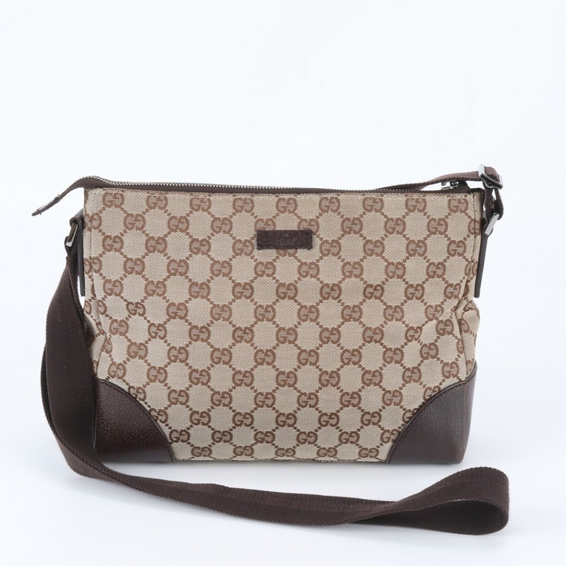 Gucci GG Canvas 114273 Leather Shoulder Bag, Crossbody Messenger Brown, Men's: --- Catalog ---Category: SizeSize (HxWxD): 20cm x 28cm x 9cm / 7.87'' x 11.02'' x 3.54''Category: DesignType: Messenger bag, Shoulder bagColor: Beige, BrownGender: MenMaterial: Leather , Canvas
