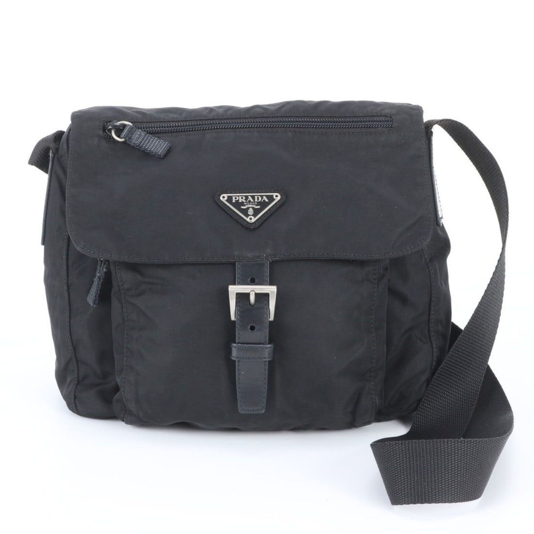 Prada Tessuto Nylon Triangle Logo Leather Shoulder Bag, Crossbody Messenger Black, Men's: --- Catalog ---Category: SizeSize (HxWxD): 20cm x 25cm x 10cm / 7.87'' x 9.84'' x 3.93''Category: DesignType: Shoulder bagColor: BlackGender: MenMaterial: Nylon , Leather Category: GeneralBrand: Prada