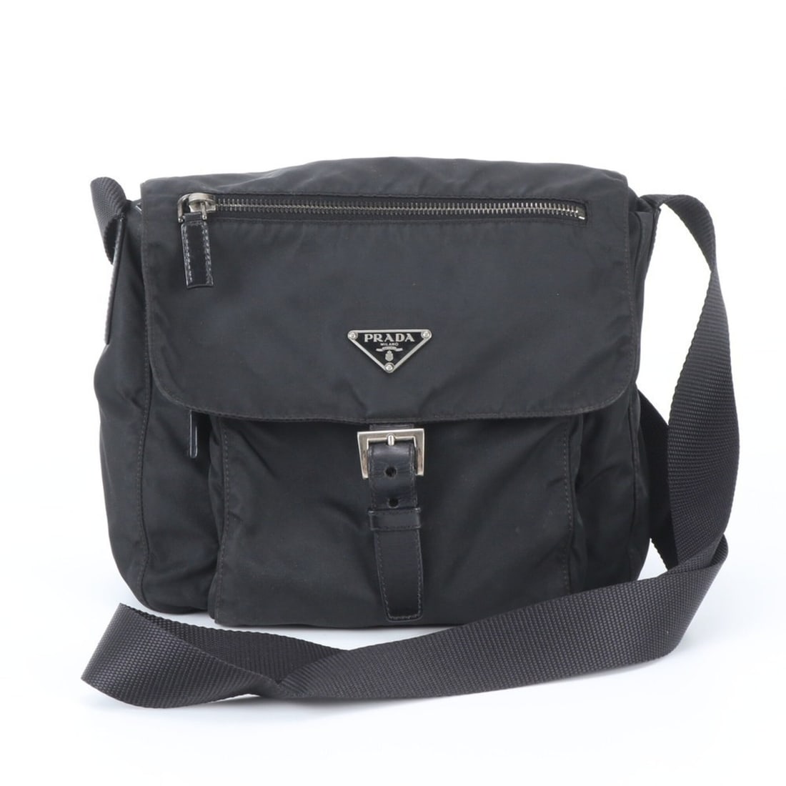 Prada Tessuto Nylon Triangle Logo Leather Shoulder Bag, Crossbody Messenger Black, Men's: --- Catalog ---Category: SizeSize (HxWxD): 20cm x 23cm x 10cm / 7.87'' x 9.05'' x 3.93''Category: DesignType: Shoulder bagColor: BlackGender: MenMaterial: Nylon Category: GeneralBrand: PradaCountry of