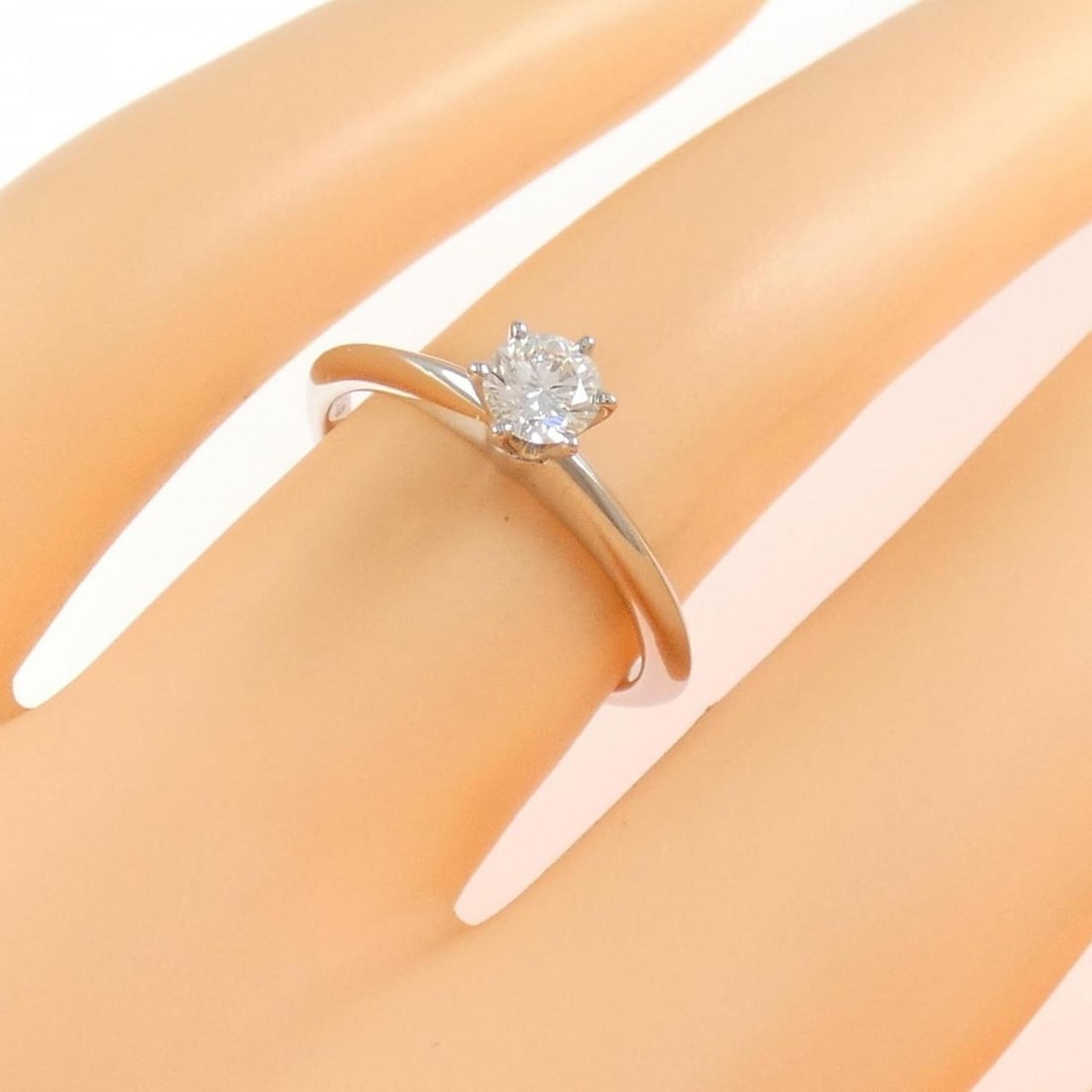 Tiffany Classic Solitaire Ring 0.25ct I VS1 3EXT - 5