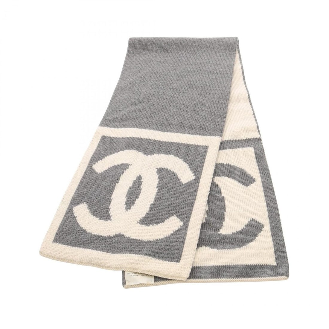 Chanel Coco Mark Scarf, Wool, Silk, Cashmere, Women's, Gray/White: --- Catalog ---Category: SizeSize (LxW): 1.09m x 23cm / 42.91'' x 9.05''Category: DesignType: StoleColor: Gray, WhiteGender: WomenMaterial: Wool , Silk , Cashmere Category: GeneralBrand: Chanel---