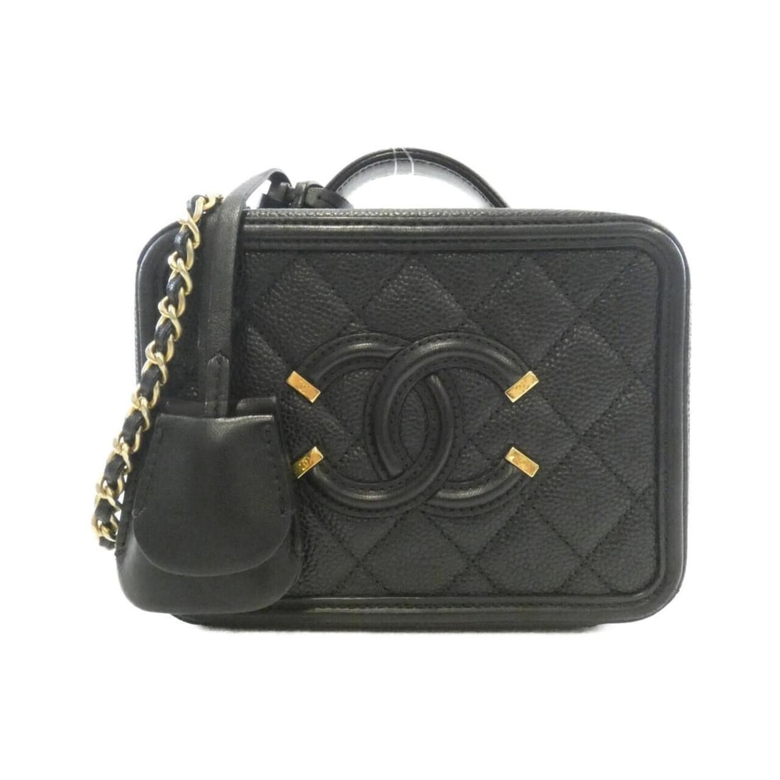 Chanel 93342 handbag: --- Catalog ---Category: SizeSize (HxWxD): 12cm x 16cm x 7cm / 4.72'' x 6.29'' x 2.75''Category: DesignType: HandbagColor: BlackGender: WomenMaterial: Grained Calfskin Hardware Color: Matte