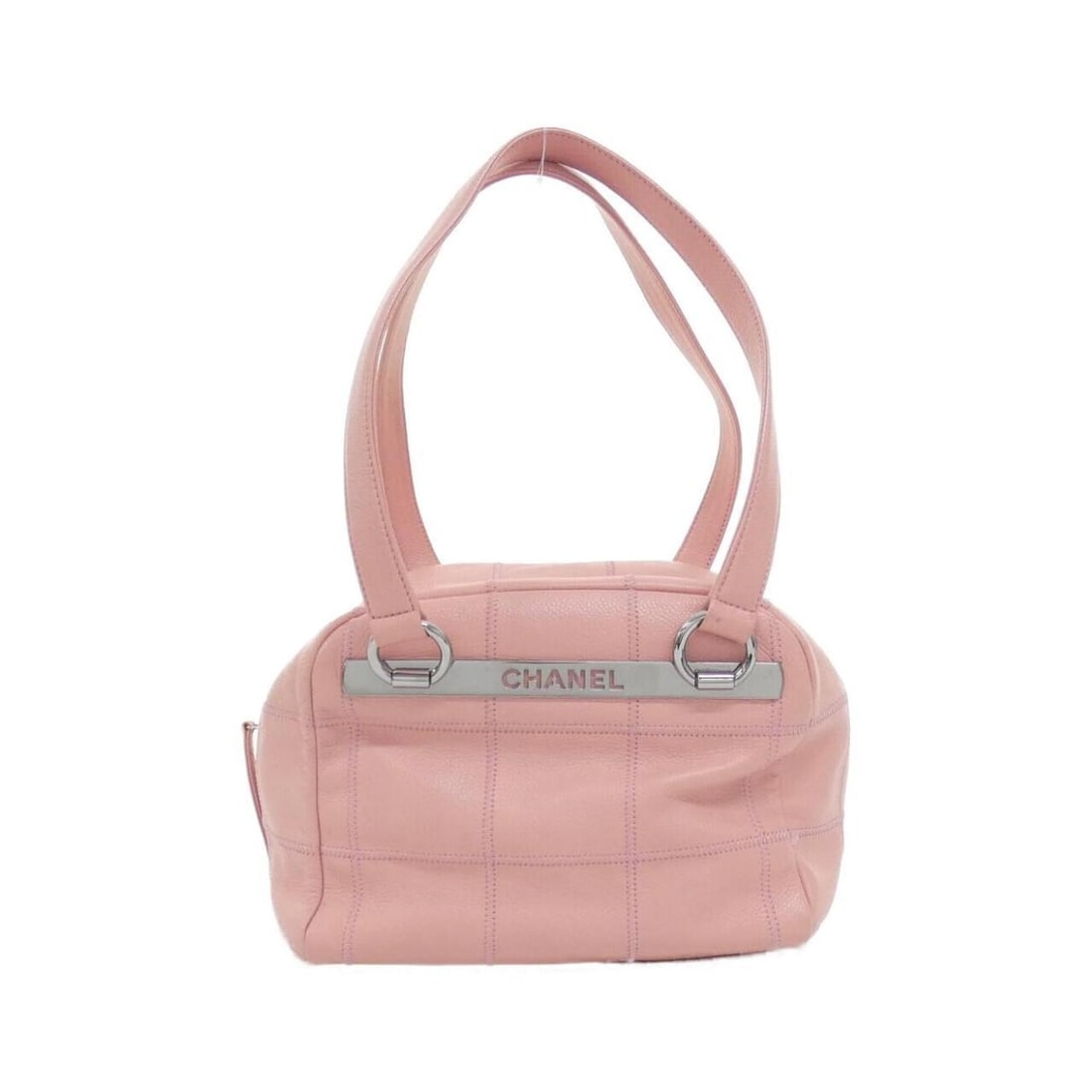 Chanel 26134 Shoulder Bag: --- Catalog ---Category: SizeSize (HxWxD): 17cm x 21cm x 14cm / 6.69'' x 8.26'' x 5.51''Category: DesignType: Shoulder bagColor: PinkGender: WomenMaterial: Grained Calfskin Hardware Color: