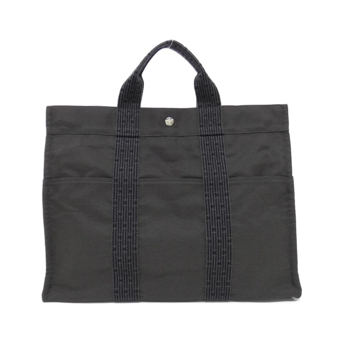 Hermes Herline MM 100951M Handbag: --- Catalog ---Category: SizeSize (HxWxD): 33cm x 43cm x 11cm / 12.99'' x 16.92'' x 4.33''Category: DesignType: HandbagColor: BlackGender: WomenMaterial: Canvas Category: GeneralMPN: 100951MBrand:
