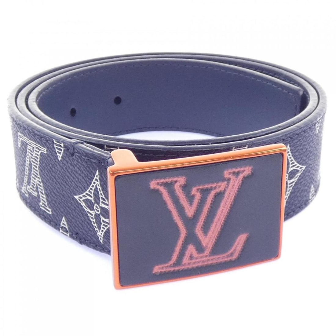 Louis Vuitton M0049 Belt: --- Catalog ---Category: SizeWidth: 3.5cm / 1.37''Length: 80cm - 90cm / 31.49'' - 35.43''Category: DesignType: Standard beltColor: Navy, WhiteGender: WomenEmbellishment: AbrasionCategory: GeneralMPN: