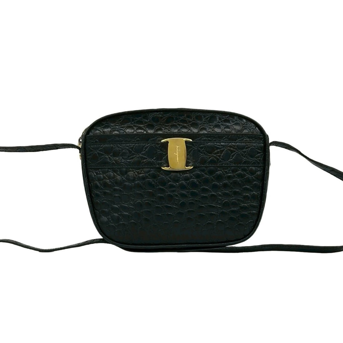 Salvatore Ferragamo Vintage Vara Leather Shoulder Bag/Pouch, Black, 96167: --- Catalog ---Category: SizeSize (HxWxD): 16.5cm x 22.5cm x 7.5cm / 6.49'' x 8.85'' x 2.95''Category: DesignType: Pochette, Shoulder bagColor: BlackGender: WomenMaterial: Leather Category: GeneralBra